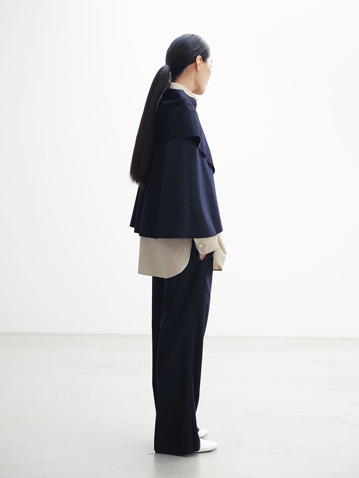 J.BRADLEY NARROW ROUND COLLAR SH