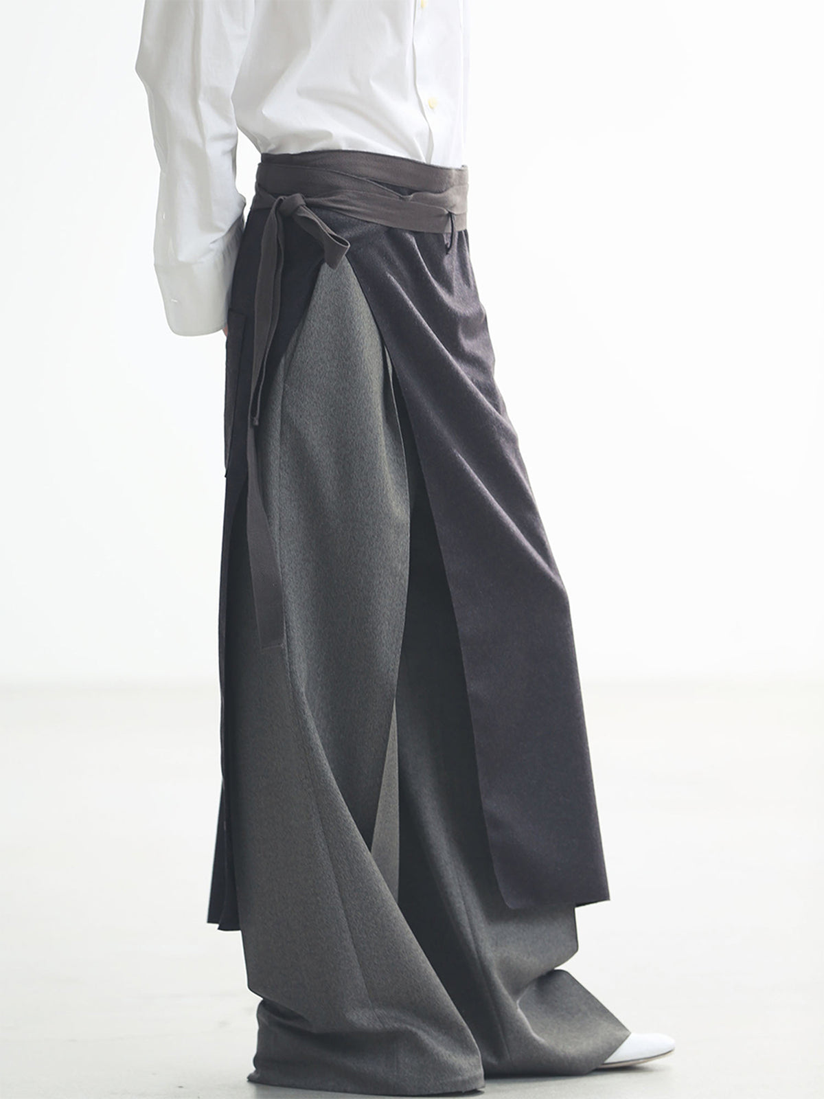 WIDE TUCK PT HERRINGBONE