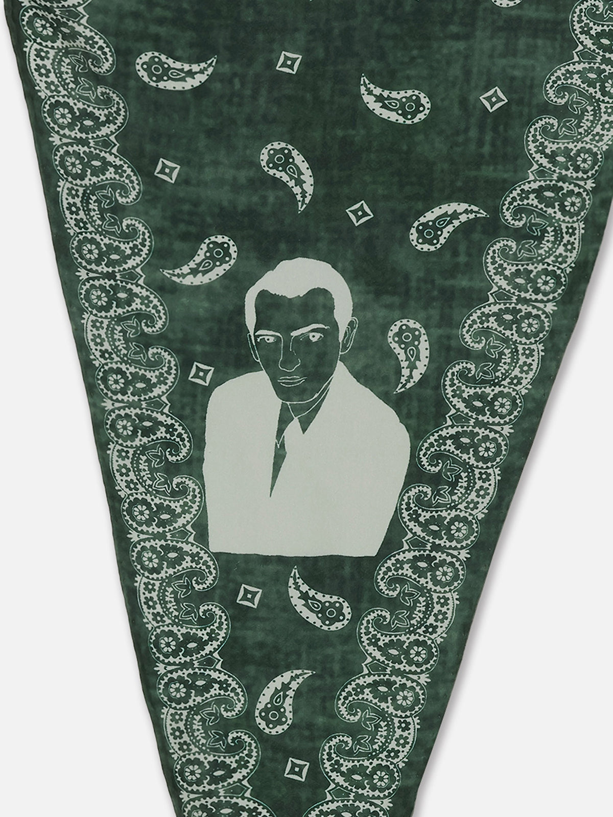 GRAPHIC PAISLEY DIAMOND SCARF